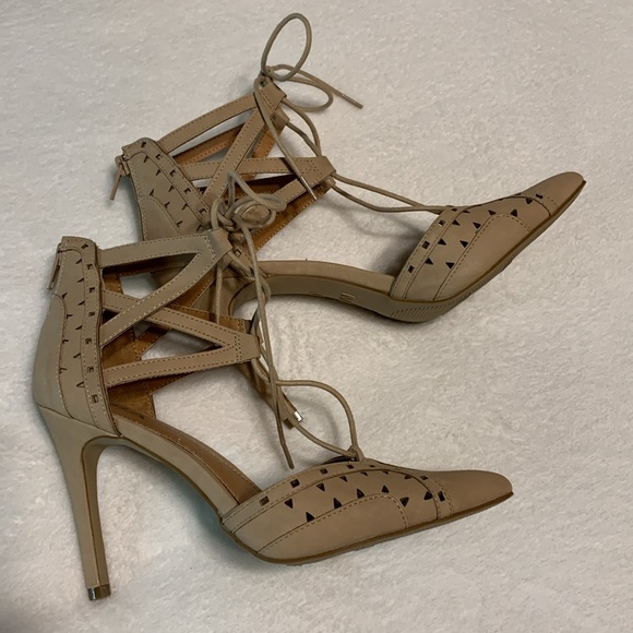 MIA size 8 strappy zip up heels pointed toe boho laser cut out - Picture 3 of 4